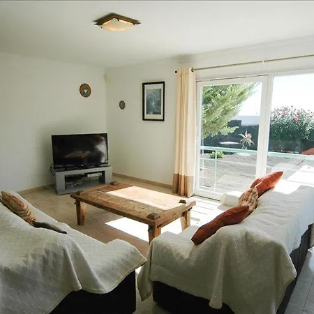 Villa In Puerto Del Carmen Sleeps 6 Includes Swimming Pool *