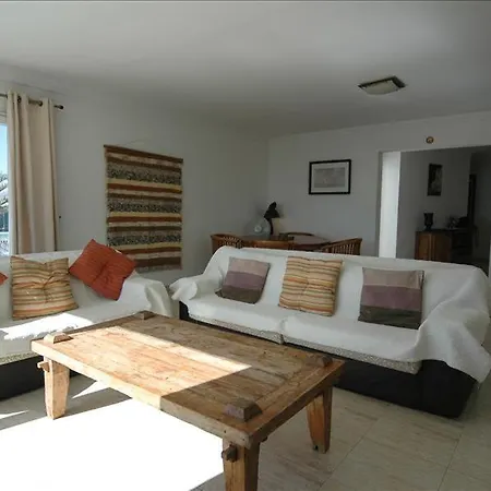 Villa In Puerto Del Carmen Sleeps 6 Includes Swimming Pool